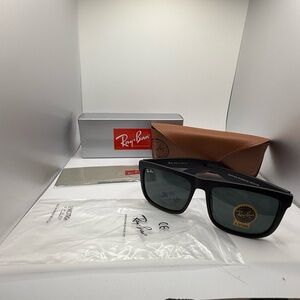 Ray-Ban Black Sunglasses with Case